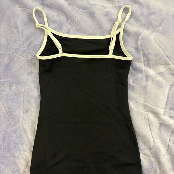 Aritzia Original Contour Swoop Cami Tank in Black/White - Picture 5 of 5